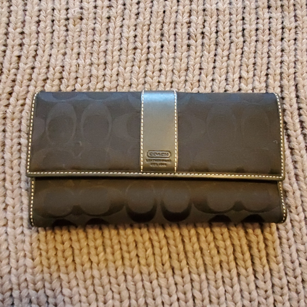 Coach Checkbook Wallet